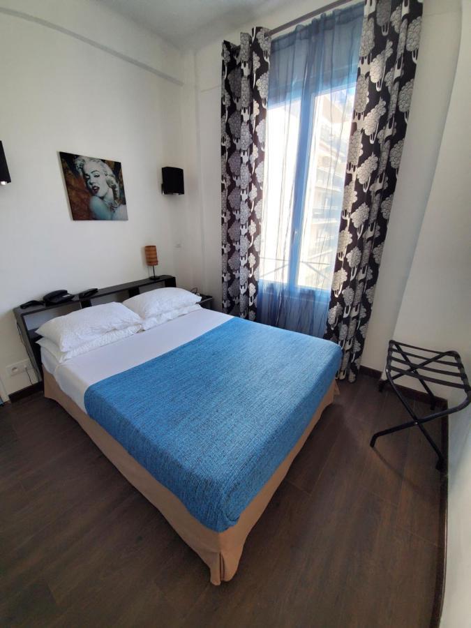 Brit Hotel Colbert 주앙레핑 외부 사진