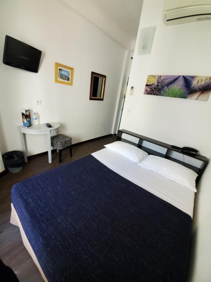 Brit Hotel Colbert 주앙레핑 외부 사진
