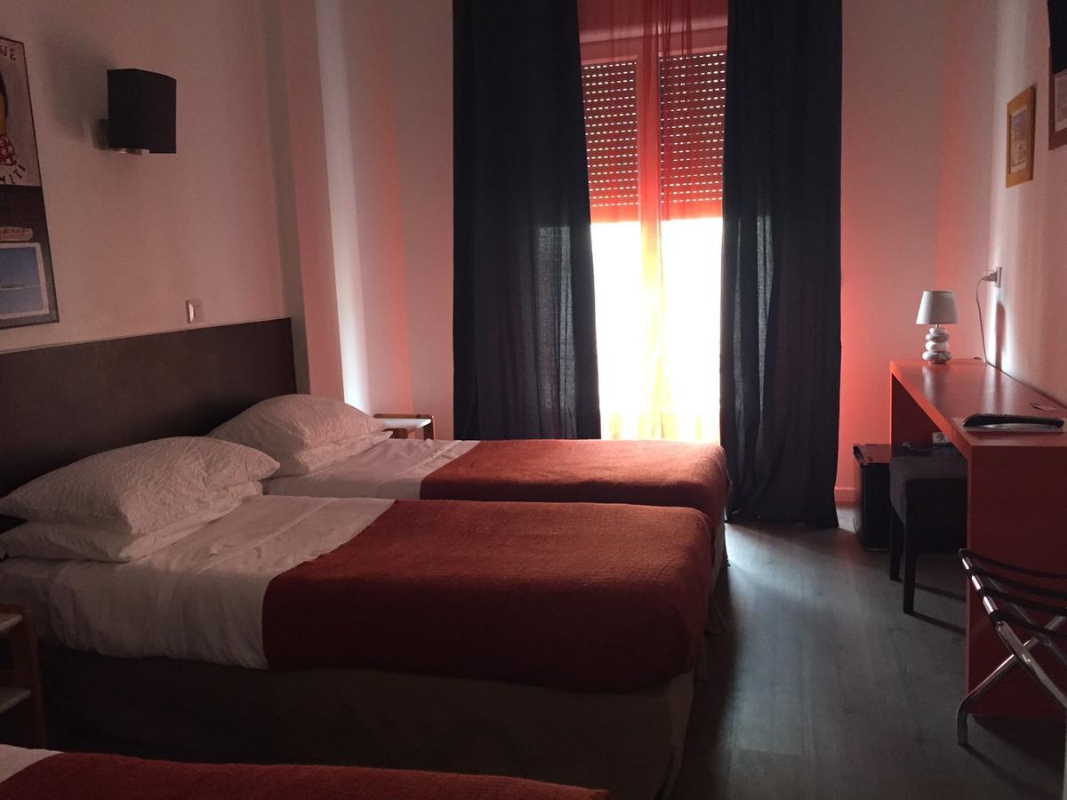 Brit Hotel Colbert 주앙레핑 외부 사진