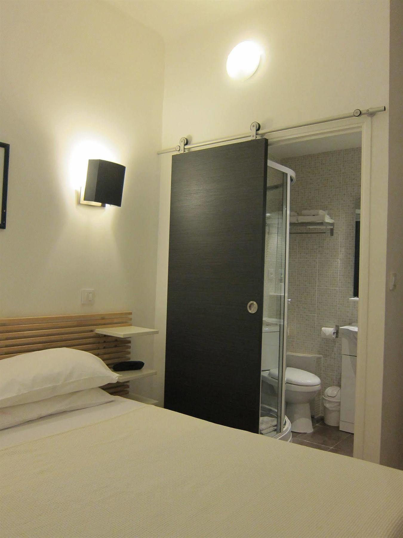 Brit Hotel Colbert 주앙레핑 외부 사진